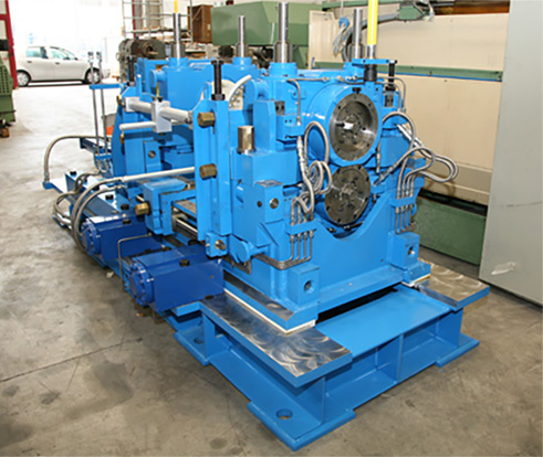 Wire rolling mill stands